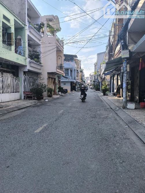 DT 60m2 - 4 Tầng - ngay Hoà Bình - Luỹ Bán Bích-Tô Hiệu - Phan Anh - 6