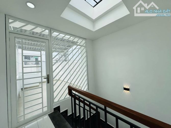 BÁN NHÀ MỚI HẺM DƯƠNG BÁ TRẠC P1 QUẬN 8- 40.5M2- 3.19M X 12.9M- GẦN CẦU NGUYỄN VĂN CỪ - 7