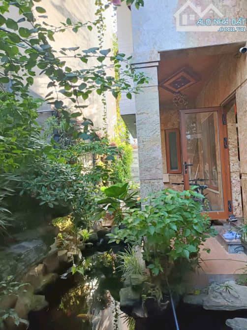 CHỦ NGỘP GIẢM 1,5 TỶ ! BIỆT THỰ sát MẶT TIỀN TRẦN CAO VÂN ĐÀ NẴNG: 10 x19,7m 3 TẦNG 8 PN - 7