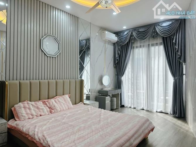 Bán nhà trường chinh siêu đẹp full nội thất cao cấp 5m ra ô tô 52m x 5T - 9