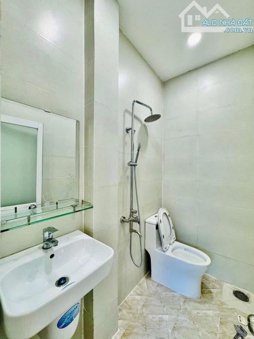 Hàng hiếm tại Hậu Giang, Q6. Giá 3Tỷ 690/ 52m2, 3PN + 3WC, sổ sẵn, LH. Thanh để xem nhà - 9