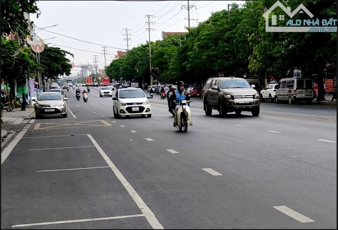 Bán đất mặt Đại lộ Hùng Vương, phường Nông Trang, TP Việt Trì