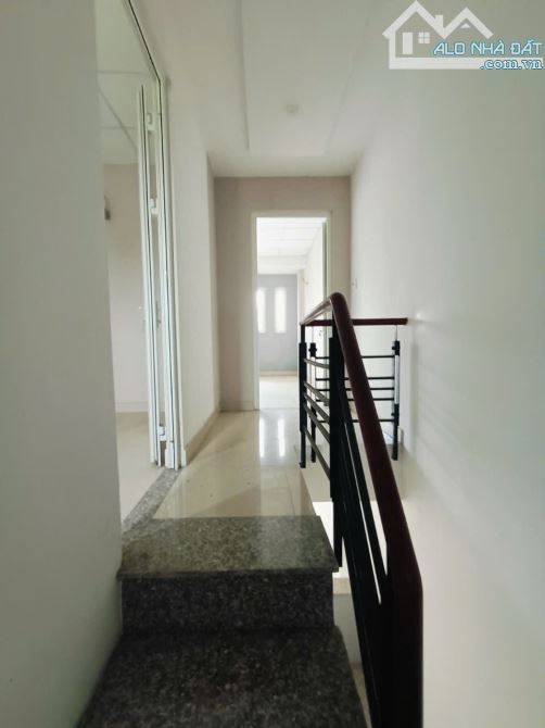 Bán nhà mới hiện đại 1 trệt 2 lầu ở cát tường giá 2,850 tỷ