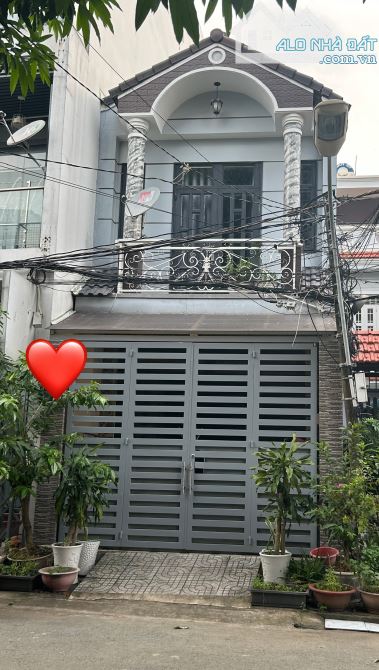 Nhà mặt tiền đường 10m Q7 42,5 m2 8,5 tỷ