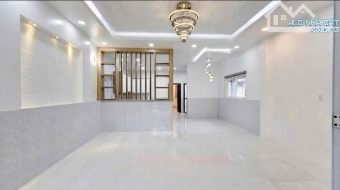 NHÀ ĐẸP, HẺM XE HƠI PHẠM VĂN CHÍ, 103M2 CHỈ 9 TỶ1 - 1