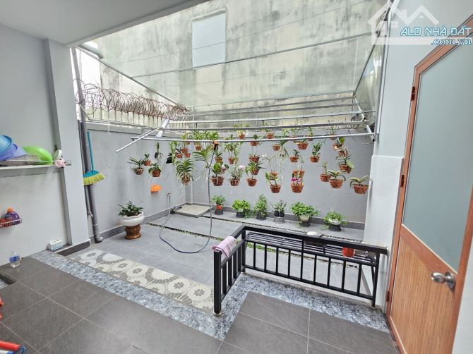 Bán Nhà 1 Trệt 1 Lầu Mặt Tiền Đường Trần Nguyên Đán 196M2 (6x32) - Giá: 14Tỷ - 1