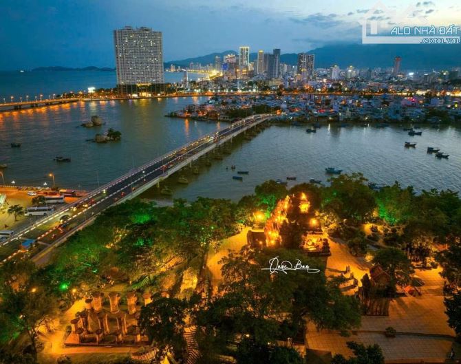 Bán căn View biển, trung tâm thành phố, full nội thất, chung cư Mường Thanh Trần Phú, Nha - 1