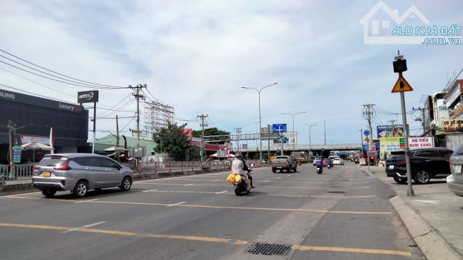 ĐẤT SỔ ĐỎ CHÍNH CHỦ LÔ GÓC 2 MẶT TIỀN HẺM Ô TÔ ĐẸP 58M2 GẦN VẠN PHÚC CITY CHỈ NHỈNH 4 TỶ - 1