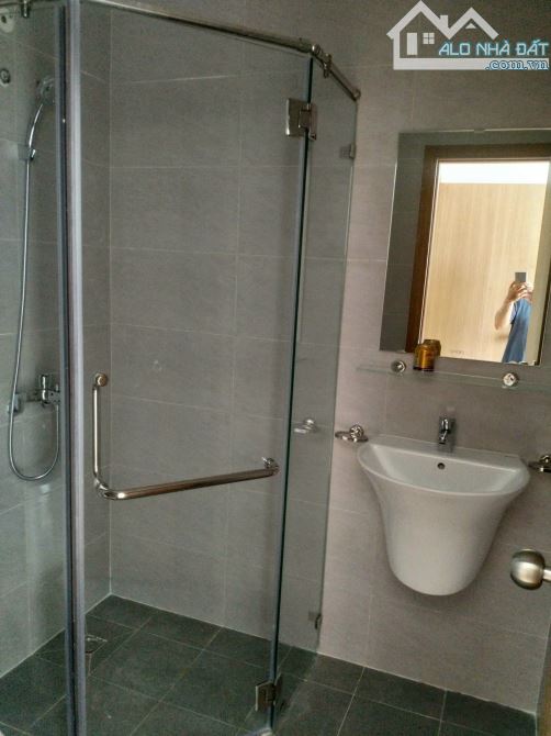 Căn hộ Bcons GreenView 2PN-2WC view đẹp cần bán Gấp để trang trãi công việc - 1