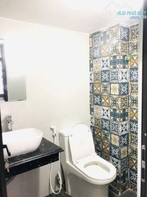 Bán toà CCMN Triều Khúc. Thanh Trì DT55m x 9T. Mặt tiền 4.1m. - 2