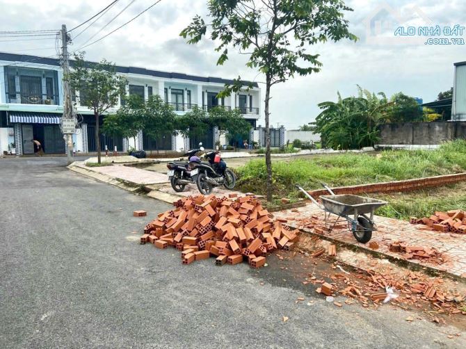 Bán lô đất xây dựng tự do đường xe hơi quay đầu thoải mái khu CN cầu tràm - 2