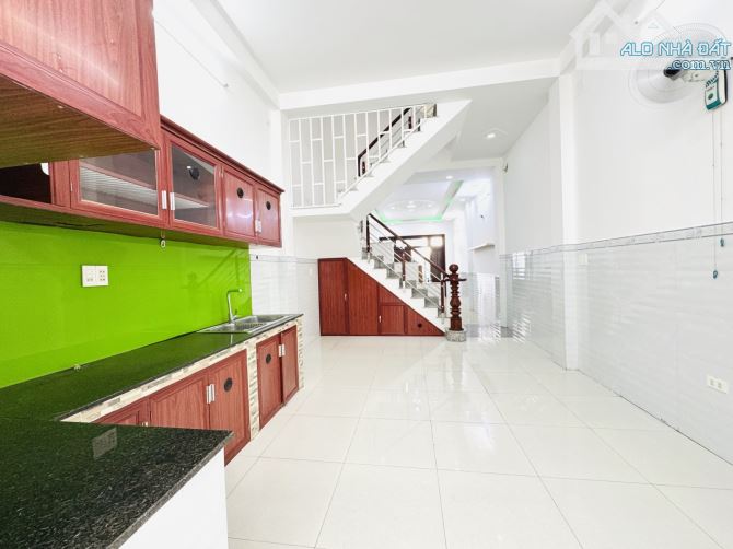 NHÀ SÁT HẺM XE HƠI TÂN QUÝ,TÂN PHÚ, 80M2(4×20),GPXD 4 TẦNG, NHỈNH 5 TỶ - 2