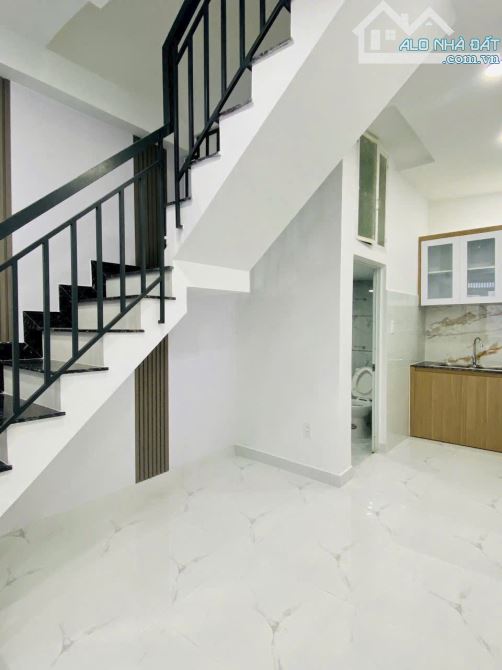 3 tỷ xx, NHÀ ĐẸP GÒ VẤP, QUANG TRUNG - DƯỚI 30m2, 2 TẦNG XINH, HẺM 1/ AN NINH - 2