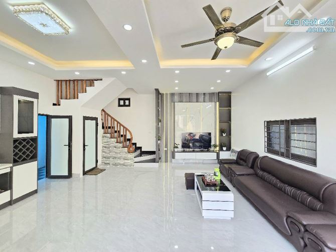 GIẢM SỐC 300 TRIỆU – BÁN NHÀ TRUNG TÂM THANH TRÌ! 60M X 5T CHỈ HƠN 5 TỶ. - 3