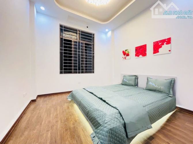 Bán Nhà Hoàng Văn Thái, 41m2, Ngõ Thông, Gần Ô Tô, Nội Thất Cao Cấp, 6.3 Tỷ - 3