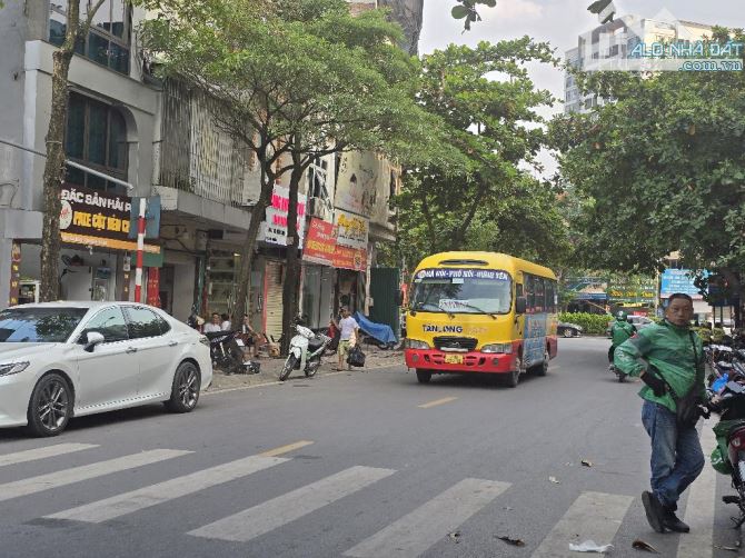 CHỈ HƠN 7TỶ BẠN ĐÃ CÓ NHÀ MẶT PHỐ NGÔ GIA KHẢM CỔNG VÀO BẾN XE GIA LÂM - KINH DOANH TUYỆT - 3