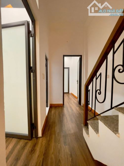 Bán nhà ngõ 132 Đường Khương Trung, Quận Thanh Xuân. DT: 39m X 4 tầng. Giá: 7,3 tỷ - 4