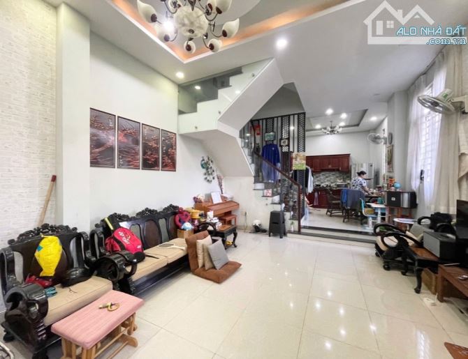 NHÀ LÔ GÓC XE HƠI THÔNG GẦN VẠN PHÚC CITY 56M2 x 4 TẦNG  CHỈ NHỈNH 6 TỶ có thương lượng - 5