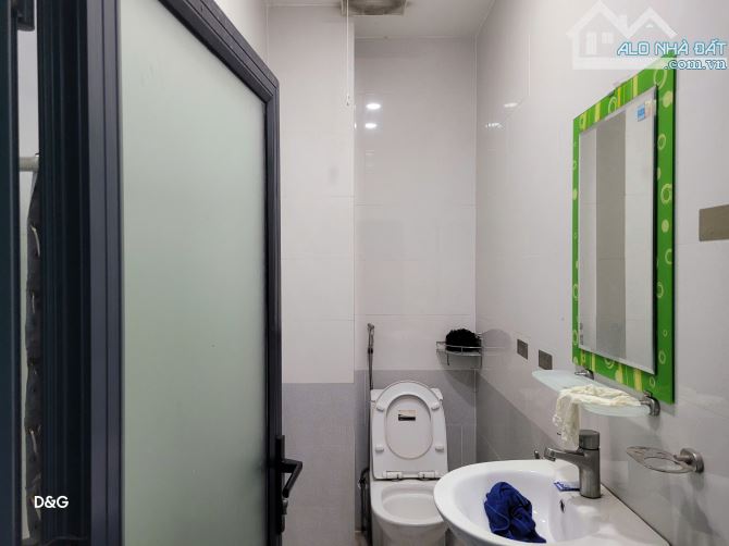 Bán nhà 1 trệt 2 tầng + sân thượng, mặt tiền hẻm 97 Bưng Ông Thoàn, Phú Hữu , Q9 - 5