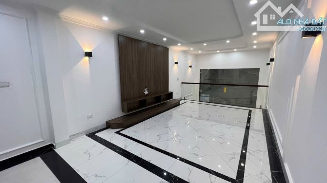 Bán nhà 6T, Thang Máy, Ngô Sĩ Liên, Gần Trần Quý Cáp, Văn Miếu, Đống Đa. 45m2. Giá: 11,5Tỷ - 5