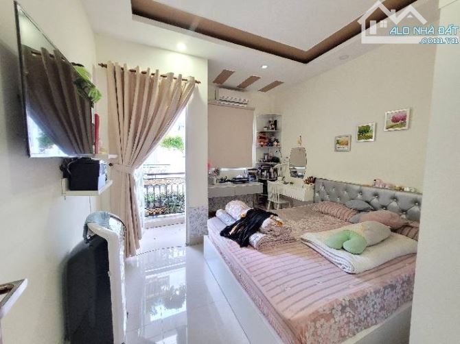 QUÁ RẺ !!! NHÀ 4 TẦNG , KDC TRƯƠNG ĐÌNH HỘI , P16Q8 , FULL NỘI THẤT , CHỈ 5.6 TỶ