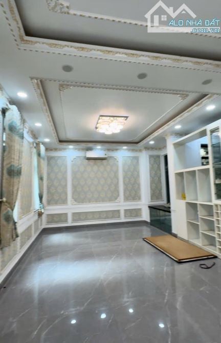 Chủ bán gấp căn nhà tổ hợp - Toà nhà VP - CHDV - Biệt thự chỉ hơn 80tr/m2