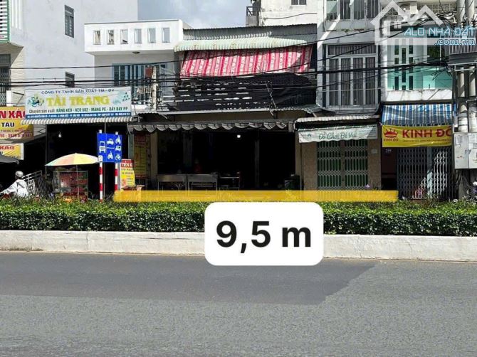 BÁN NHÀ NGANG 9,5m ĐƯỜNG NGUYỄN VĂN CỪ CẦN THƠ