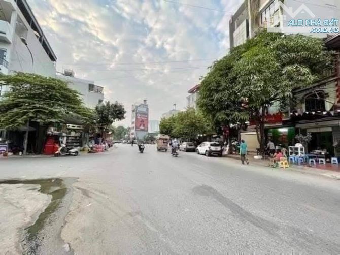 Cực Hiếm! Mặt phố Hà Trì, Hà Đông, Ngay ngã 5, DT 93m2*5T, MT5, vỉa hè, KD, nhỉnh 17 tỷ