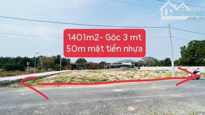 1400 m2 có 400m thổ cư long mỹ đất đỏ giá 6 tỷ 300