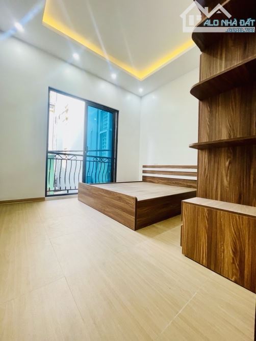 Nhà đẹp đón Tết,48 m2 ,,5 tầng,thang máy Hoàng Mai