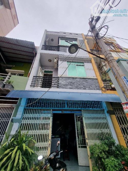 Nhà 3 tầng kiên cố Ngang 4,3m x 11m gồm 4PN 3WC, Huỳnh Tấn Phát 4,5 tỷ