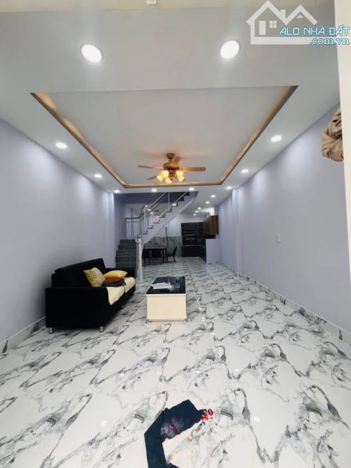 Bán nhà 52M Xe Hơi Tới Cửa - Huỳnh Tấn Phát Quận 7 - Tặng Full Nội Thất - Chỉ 6,390 TỶ - 1