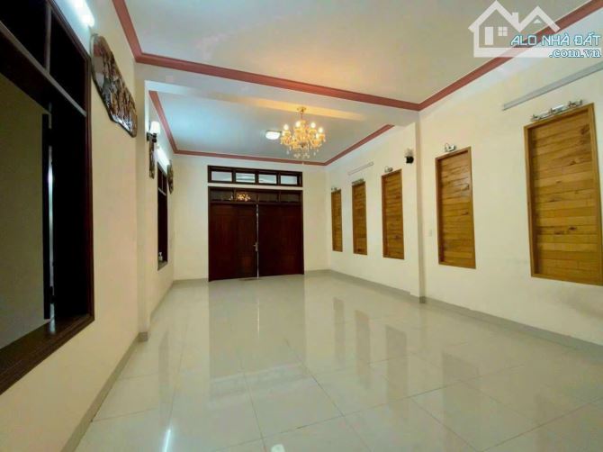 Bán nhà 2 mặt tiền trước sau hẻm Nguyễn Viết Xuân-gần chợ -trung tâm phố cũ (6.22*27) - 1