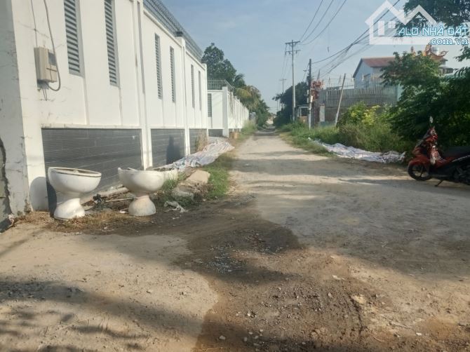 Bán đất xã tân hiệp hóc môn DT.520m có 200m thổ cư giá 11.5 tỷ - 1