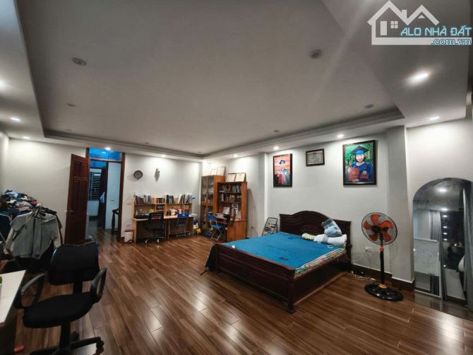 Nhà Đẹp Phân Lô Phố Vũ Đức Thận, 5 Tầng, Vỉa Hè, 1 Bước Ra Phố, Kinh Doanh Cực Tốt. - 1