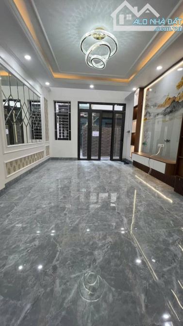 Bán nhà mới thang máy 40m2 Phố Phú Gia phường Phú Thượng Quận Tây Hồ - 1