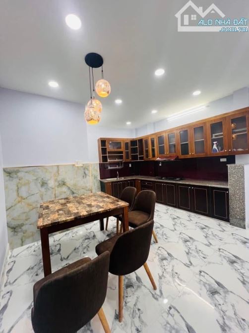 Bán nhà 52M Xe Hơi Tới Cửa - Huỳnh Tấn Phát Quận 7 - Tặng Full Nội Thất - Chỉ 6,390 TỶ - 2