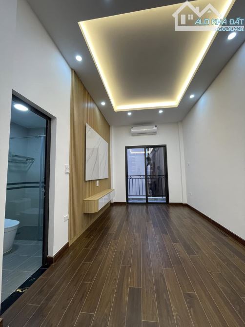 Siêu Đẹp ! Văn Cao 50m2, vị trí vàng, gần ô tô tránh, TK hiện đại, full NT ở ngay, ngõ 3M - 2