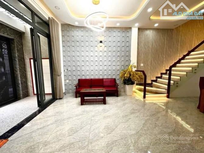 Chính Chủ cần bán nhà Đường Nguyễn Đình Chiểu P4 Quận 3 Giá 3tỷ680/65m2(5x13m) nhà 3 lầu - 2