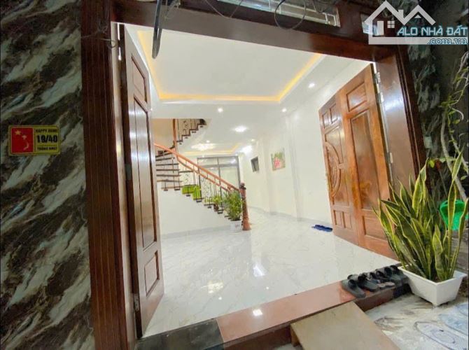 HIẾM NHÀ ĐẸP KHU GIẢI PHÓNG, Ô TÔ ĐỖ GẦN, FULL NỘI THẤT Ở LUÔN, 50M2 GIÁ CHỈ 8.X TỶ - 2