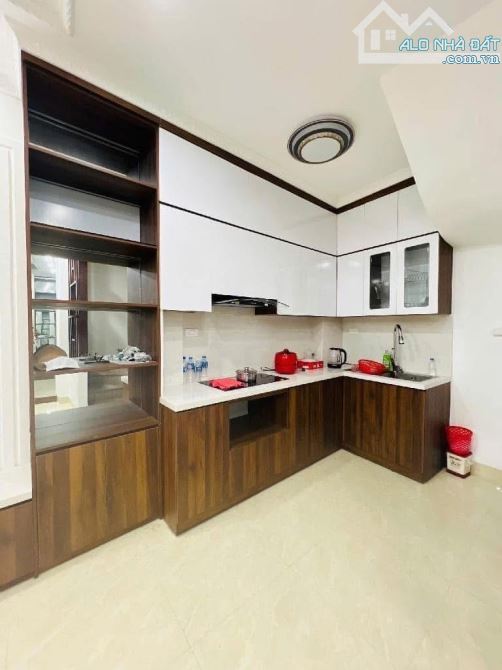Bán nhà Hào Nam, gần phố, ô tô lùi cửa, nhà mới, chào 8 tỷ 5 - 2