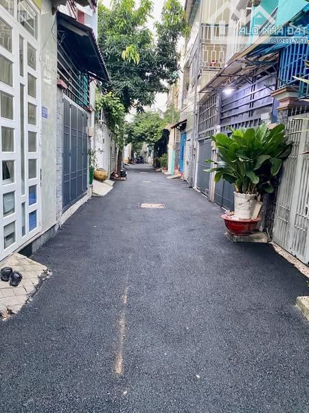 Nhà Cho GIA ĐÌNH TRẺ 1 TRỆT 1 LẦU Gần Phạm Văn Đồng, Hiệp Bình Chánh, Thủ Đức - 3