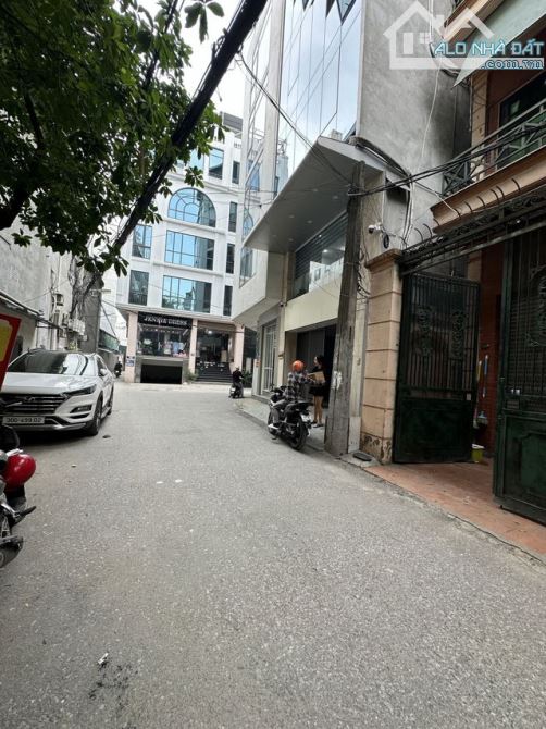 [HOT] Nhà mặt ngõ Nguyễn Khang, 120m², ô tô tránh, giá 38 tỷ, phù hợp xây Building - 3