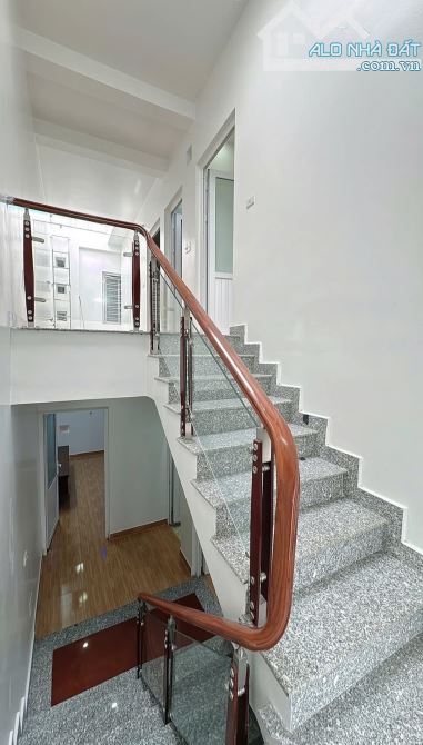 Bán nhà Kiều Sơn, Văn Cao, Đằng Lâm, Hải An. 3 tầng, 50m2, 💰3,39 tỷ. Ngang 5,1m, d1 - 4