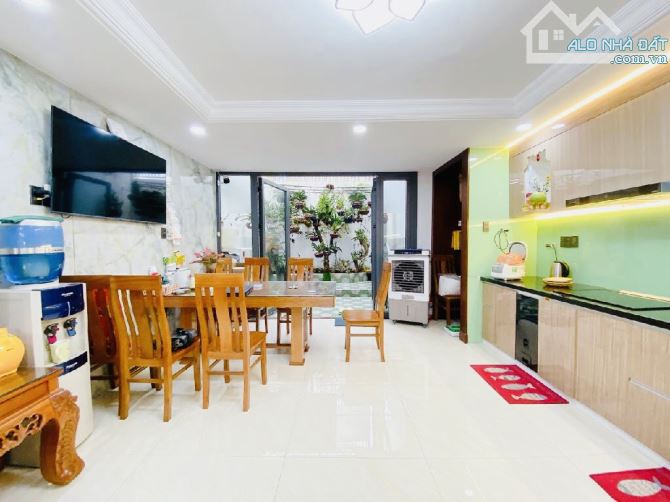HAI MẶT HẺM Ô TÔ THÔNG - SÁT MẶT TIỀN PHẠM VĂN BẠCH TÂN SƠN - 110M² (5X22) - 4 TẦNG - 5