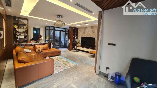 SIÊU PHẨM NHÀ ĐẸP CHÙA LÁNG – 122M², 5 TẦNG, MẶT TIỀN 8M – GIÁ 37.5 TỶ - 6