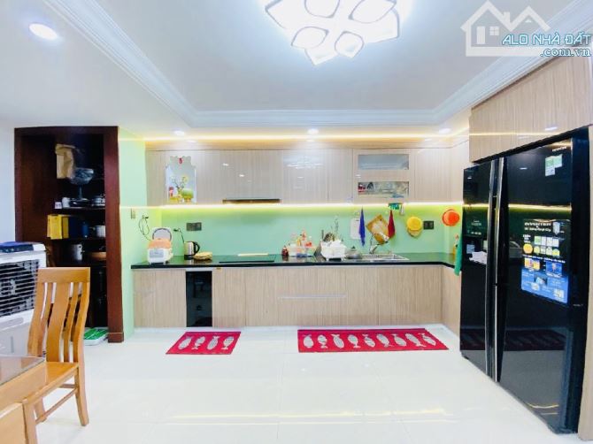 HAI MẶT HẺM Ô TÔ THÔNG - SÁT MẶT TIỀN PHẠM VĂN BẠCH TÂN SƠN - 110M² (5X22) - 4 TẦNG - 7