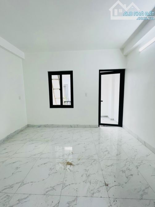 Bán nhà đường Vũ Tông Phan Ngã Tư Sở trước nhà rộng 4M như hình Nhà 32m2 5 Tầng xây mới - 7