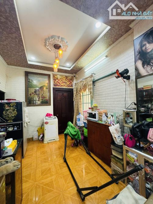 🔴NHÀ 2 TẦNG HẺM THÔNG ÔTÔ ĐỔ CỬA - CĂN GÓC - 55m2 Ngang 4.6m - 5.25 tỷ - Tây Thạnh - 7