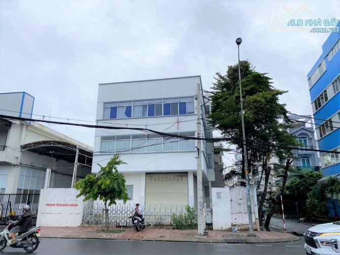 Cho thuê nhà 2 mặt tiền đường Số 26, DT: 14 x 27m, 1 trệt, 3 lầu